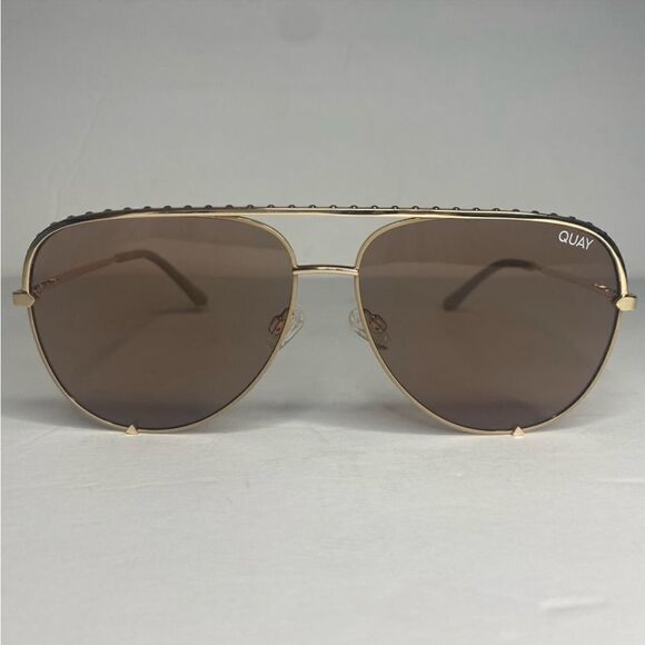 NWT Quay Australia High Key Rivet Sunglasses - Picture 2 of 11